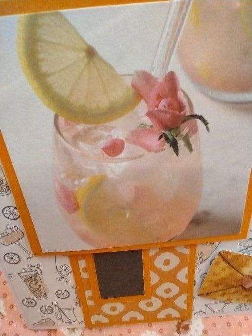 Un cocktail rosé.